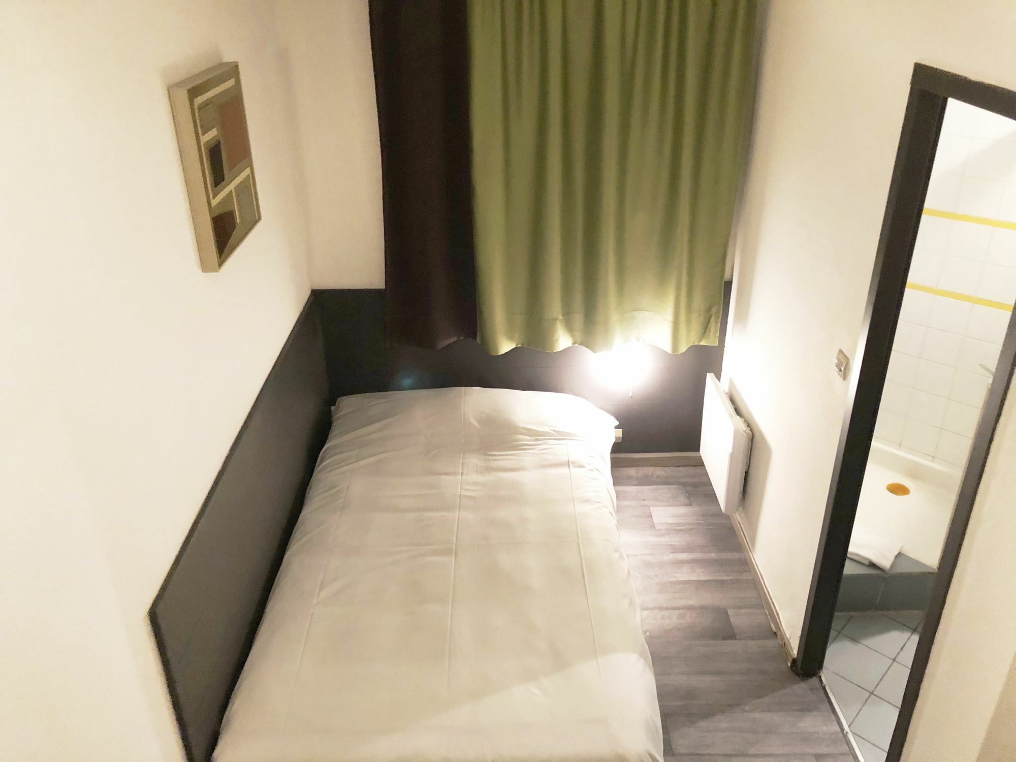 Hotel 25 Montélimar エクステリア 写真